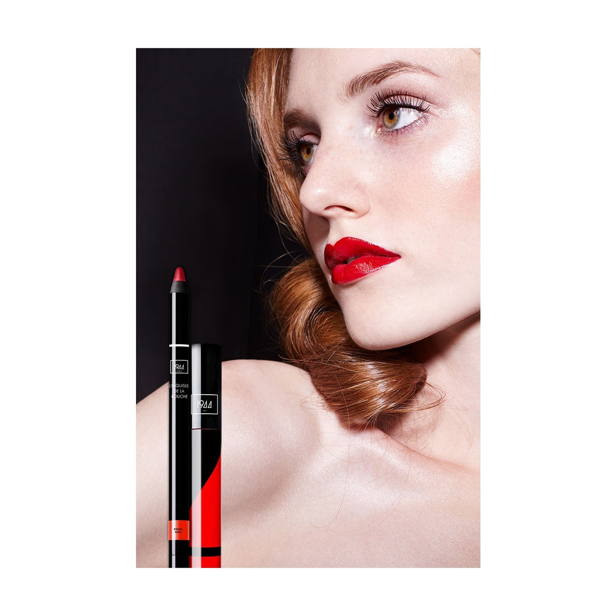 1944 Paris Lápiz contorno de labios Rouge Fatale EB006