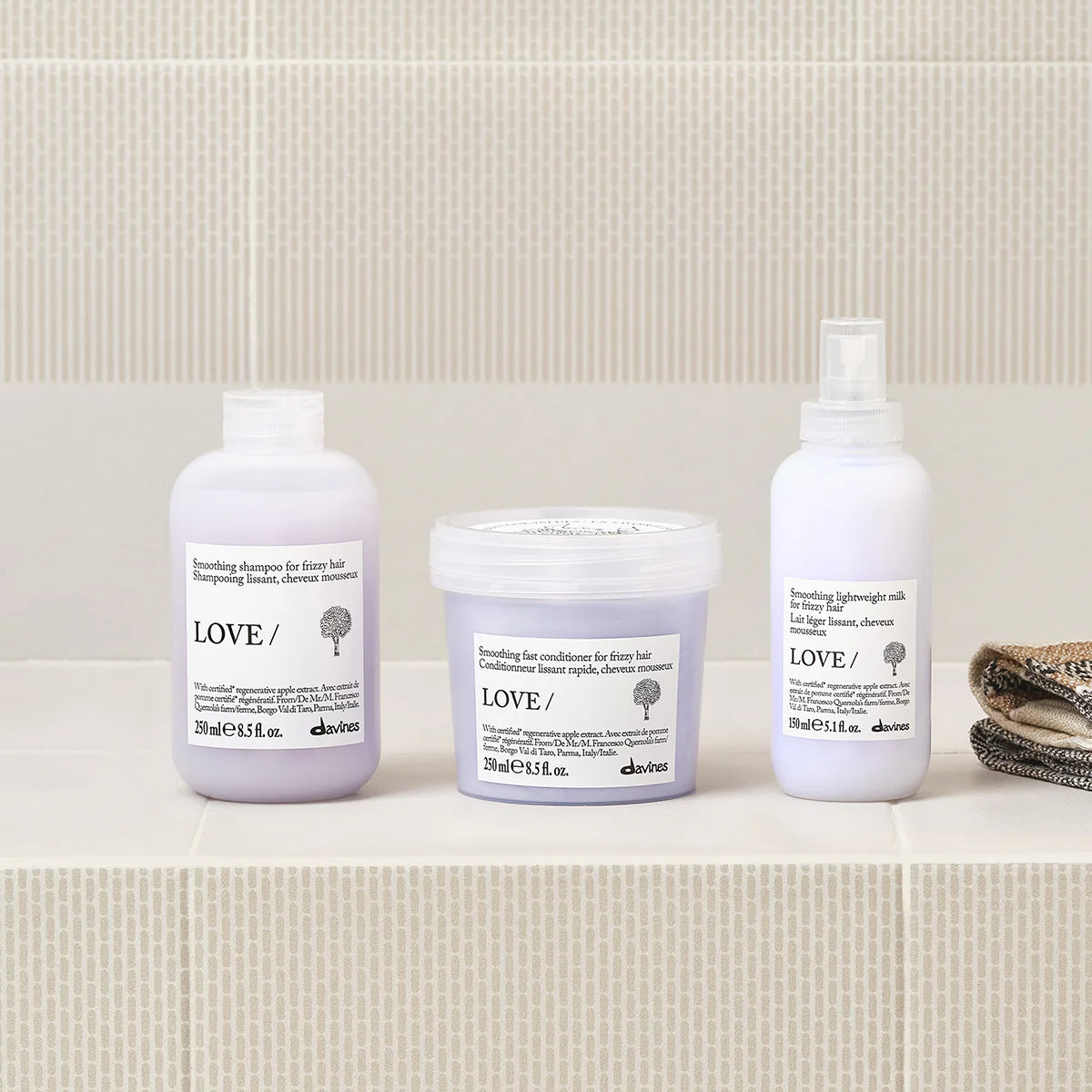 DAVINES ESSENTIAL HAIRCARE LOVE SMOOTHING shampoo + condicionador (cabelos crespos)