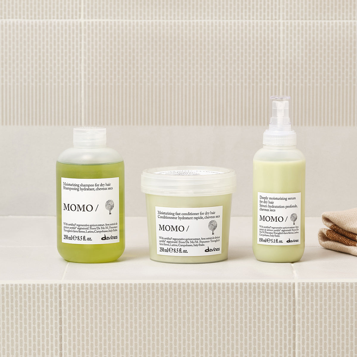 DAVINES ESSENTIAL HAIRCARE MOMO CONDITIONER 250ml Hidratante para cabelos secos e anti-quebra