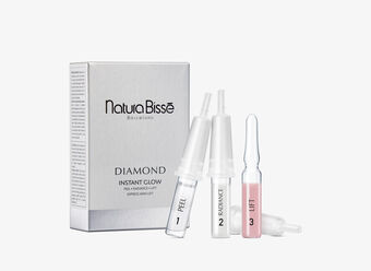 Natura Bissé DIAMOND Instant Glow Trio de ampolas para a pele perfeita. Casca. Radiância. elevação
